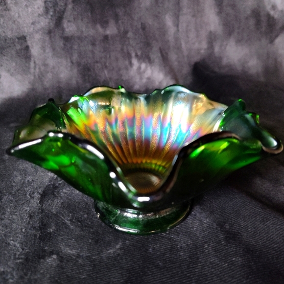 Early 1900's Fenton Carnival Glass Stippled Rays Tri Corner Bowl - Picture 1 of 7